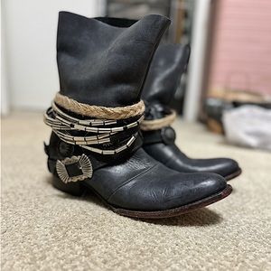 Freebird Black Leather Booties - Barely worn